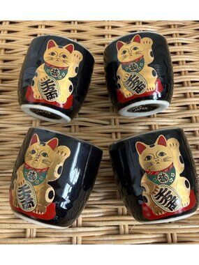Vintage 70s Japanese Saki Cups Gold Good Luck Waving Cat Set Of 4
